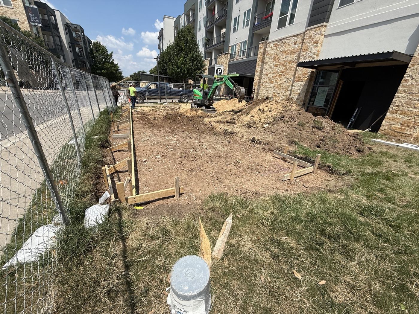 Cleared lot before construction, Wahoo's Fish Tacos South Shore build in Austin