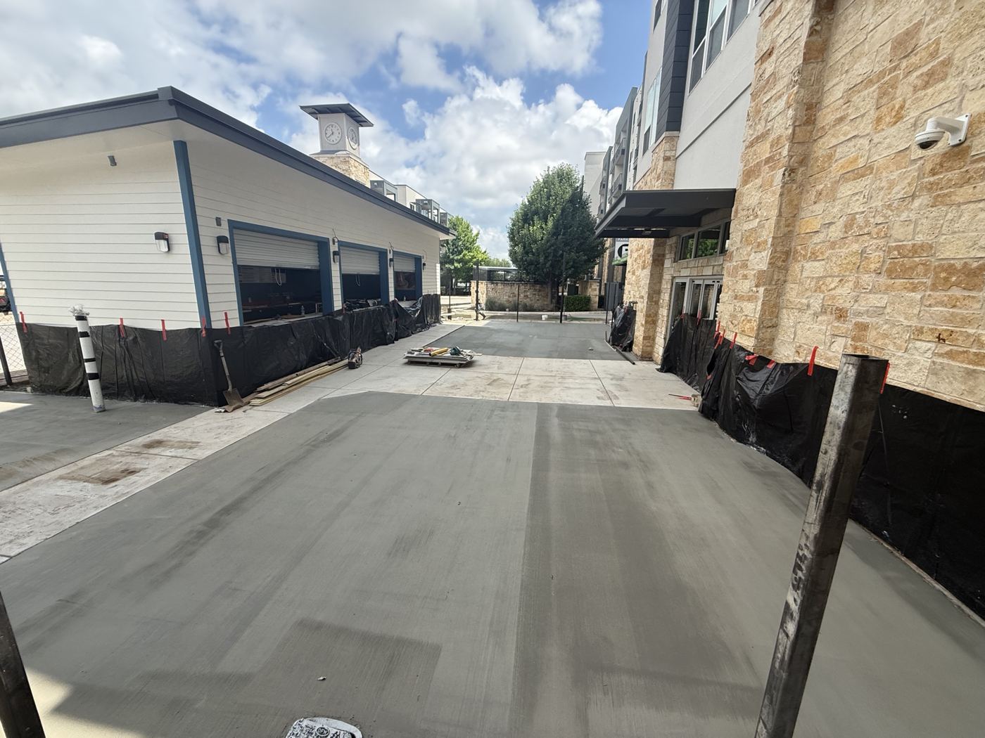 Finished side walk and patio, Wahoo's Fish Tacos South Shore build in Austin